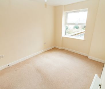 2 bed apartment to rent in Commercial Road, Bournemouth, BH2 - Photo 1