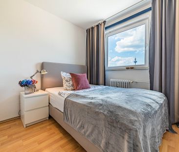 City-Residence: Modern möblierte Wohnung mit Skylineblick - Photo 1