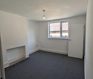 To Let 2 Bed Apartment Stanley Street, Mold Per Calendar Month £750 pcm - Photo 4