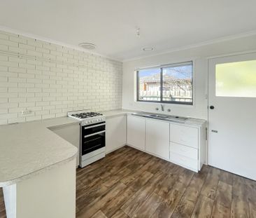 Unit 3/46 Longley Street, Alfredton - Photo 2