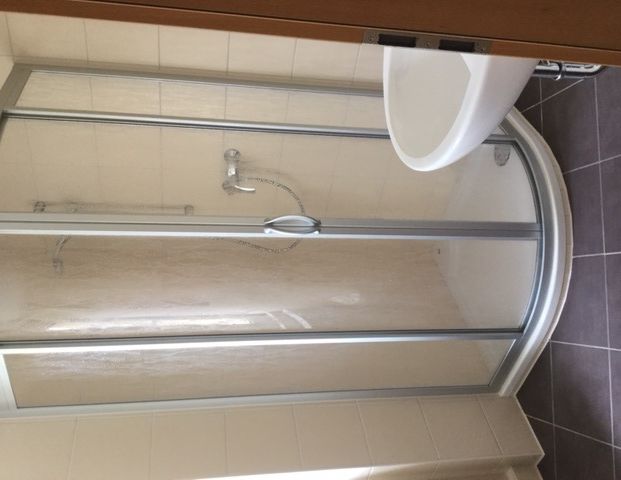 2-Raum-Wohnung im Grünen mit Dusche - Photo 1