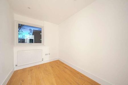 Rainsford Close, Stanmore, HA7 - Photo 2