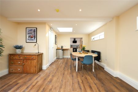 Gloucester Road North, Horfield - Photo 5