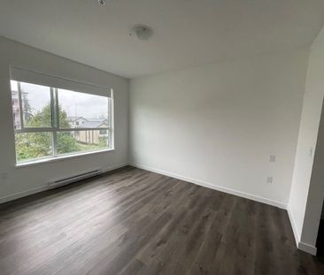 Unit 305 - Beautifully Designed/Three Bedrooms Condo at The Grove - Photo 3