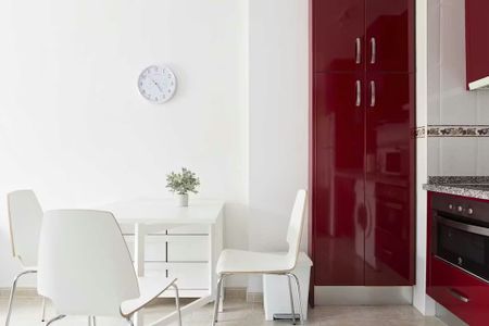 Calle Molinillo del Aceite, Málaga, Andalusia 29008 - Photo 4