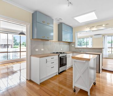 Fresh, Inviting & Exceptionally Versatile - Photo 1