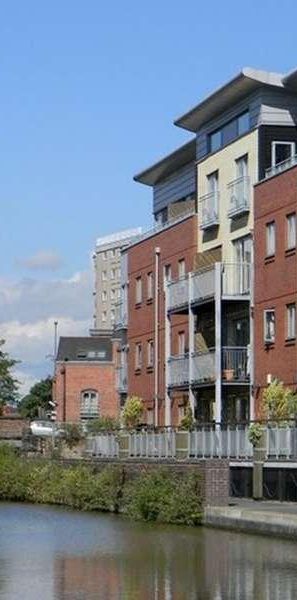 Shot Tower Close, CH1 - Photo 1