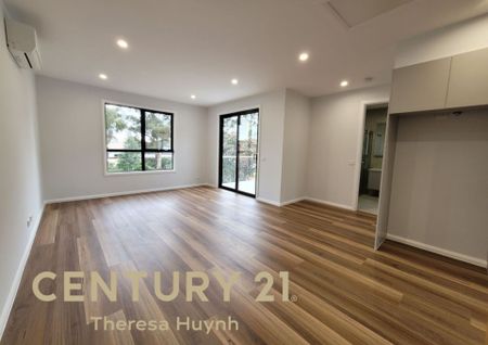 For Rent&colon; Spacious 2 Bedroom Townhouse - Photo 5