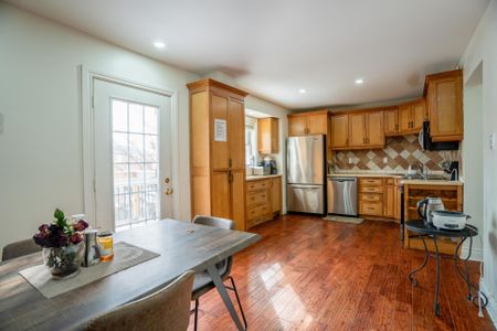 For Lease - 5563 Lockengate Court, Mississauga, Ontario - Photo 5