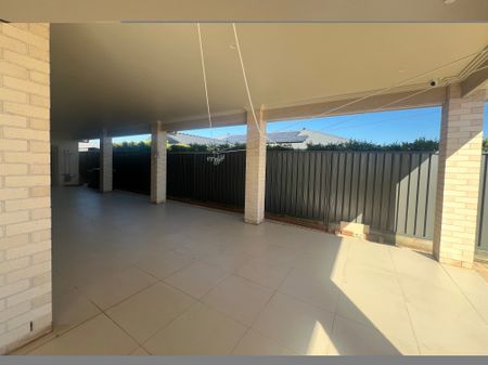 Gregory Hills - Photo 5