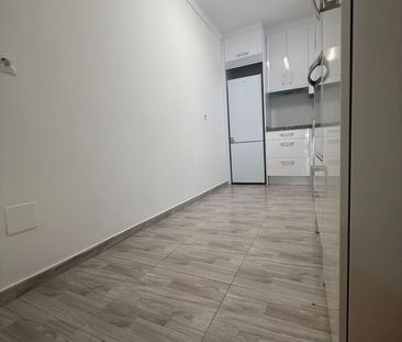 Piso de alquiler en Calle Alonso de Palencia, Carranque - Haza Cuevas - Photo 1