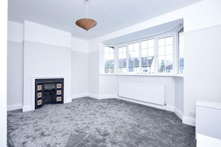 5 bedroom detached house to rent - Photo 3