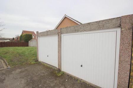 2 bedroom terraced house to rent - Photo 3