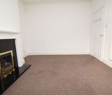 2 Bedroom Terraced House - Photo 4