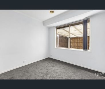 1 Gooch Close, Sydenham, Vic 3037 - Photo 5