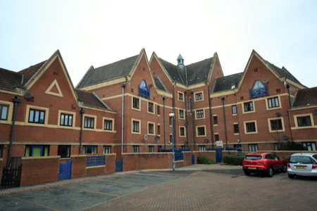 En-suite Room to Let in Spacious, Well Situated 4 Bed Flat to Let in Stockton-on-Tees - Photo 5