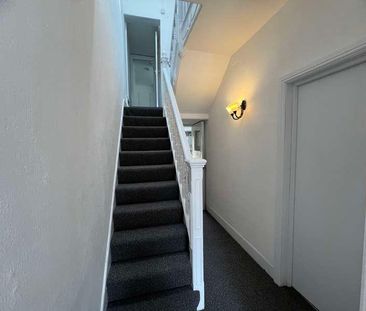 Avenue Road, SO14 - Photo 3