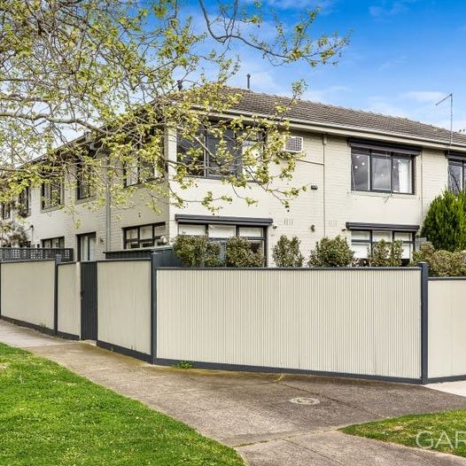 6 / 24 Charles St, Elsternwick - Photo 1