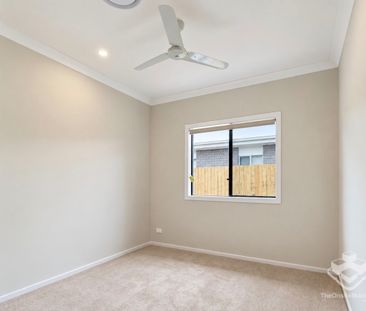 Brand New Modern 4 Bedder + MPR Family Home - Photo 5