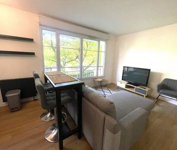 A LOUER - T2 MEUBLÉ - CHAMBRE + PARKING - Photo 3