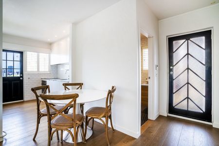 Fully Renovated - As Seen in House & Garden - Photo 4