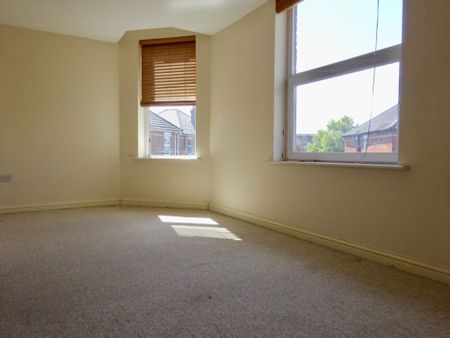 GERALD ROAD, CHARMINSTER (P07465) - Photo 3