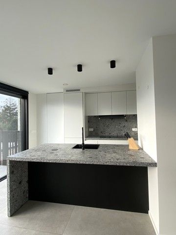 Modern dakappartement gelegen in het centrum - Photo 5