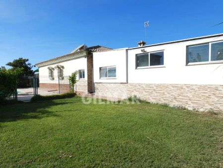 Casa o chalet de alquiler en Avenida de Fuentebravía, Cuatro Pinos - El Carmen - Photo 4