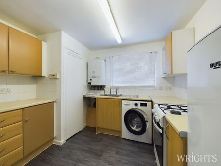 2 bedroom Ground Floor Flat - Haymeads, Welwyn Garden City - Photo 3