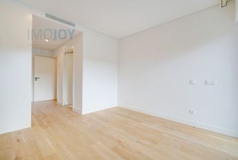 Apartamento T4 em Lisboa