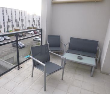 Appartement à louer - REIMS - PLACE LUTON - Photo 1