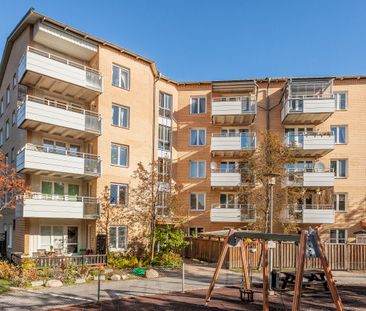Bjursätragatan, Bandhagen - Photo 3