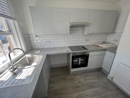 Studio to rent - Photo 3