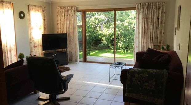 Private Back‑Section Home Close to Town - Photo 1