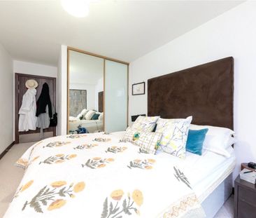 Bridges Court Rd, Battersea, London, SW11 - Photo 4
