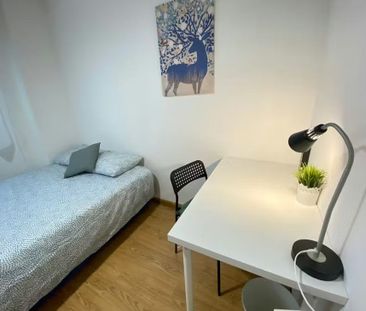 Calle Manuel Pavía, Madrid, Community of Madrid 28031 - Photo 6