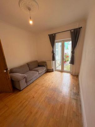 4 bedroom terraced house to rent - Photo 1