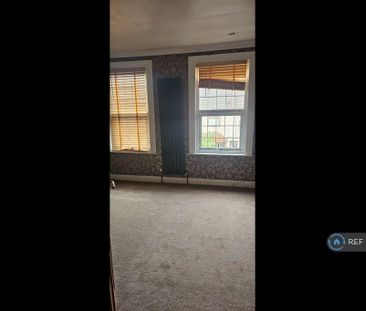 1 bedroom in a house share to rent - Photo 6