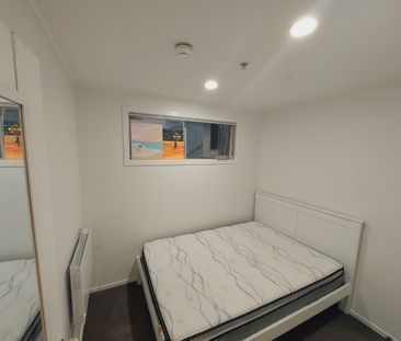 Fully Furnished City Living - Photo 2