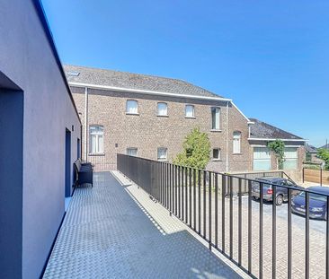 Appartement met één slaapkamer en terras - Photo 3