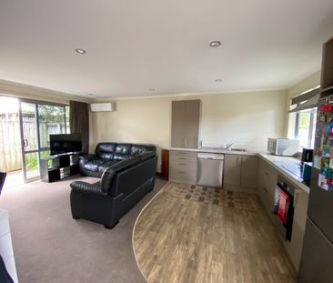 2/34 Fifth Avenue - Photo 1