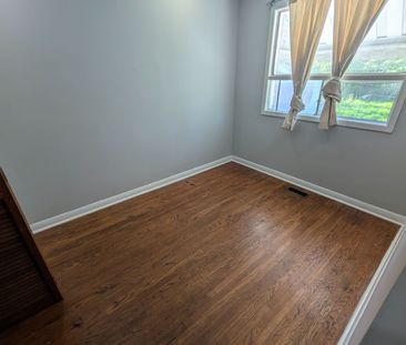 For Lease - 7084 Minotola Avenue, Mississauga, Ontario - Photo 4