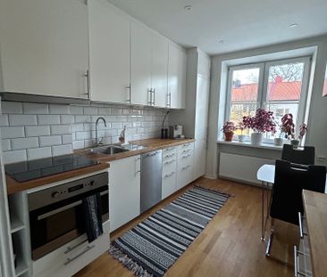 Gamla Huddingevägen, Älvsjö - Photo 1