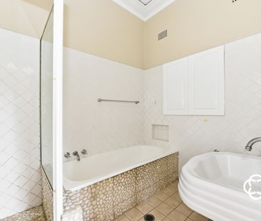 6 Lloyd George Avenue, 2137, Concord Nsw - Photo 4