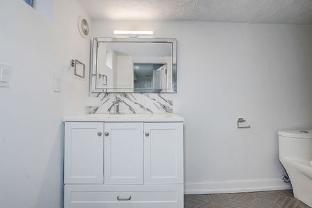 For Lease - 56 Bicknell Avenue Unit# Lower, Toronto, Ontario - Photo 4