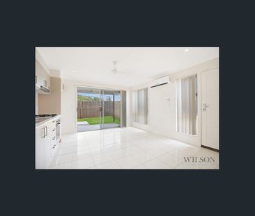 2 bedroom Duplex with Low maintenance yard - Photo 6