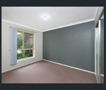 Low-Maintenance Townhouse in a Quiet Block - Photo 4