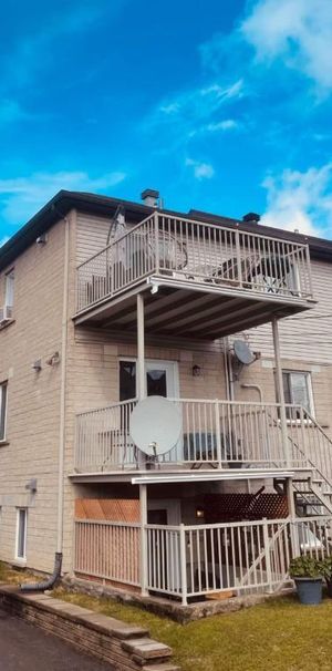 Beau 4 ½ à 100e ave, Chomedey, style condo - Photo 1