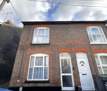 Spacious And Stunning Stanley Street, Luton, LU1 - Photo 5