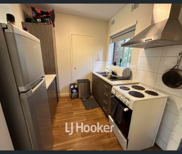 Neat & Low Maintenance 1 Bedroom Unit - Photo 1